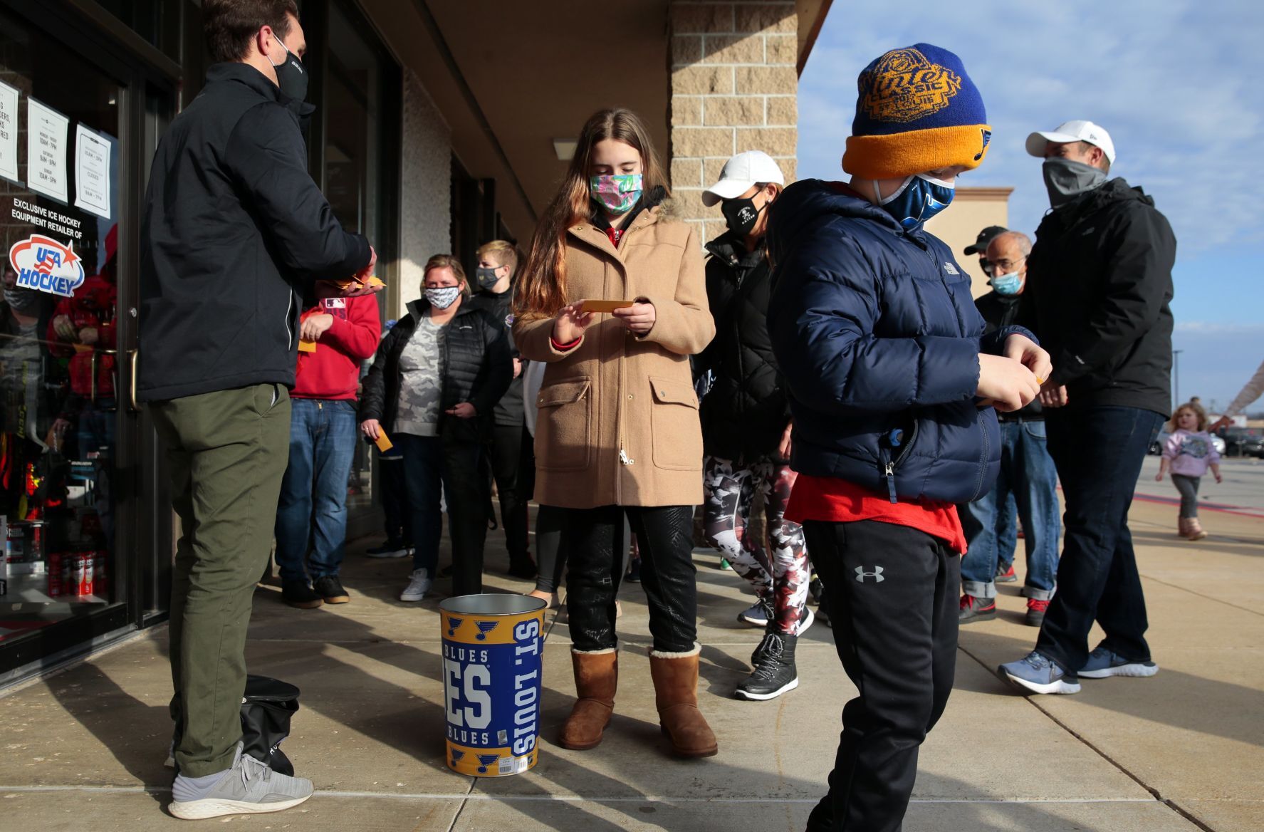 Shoppers still spending on Black Friday